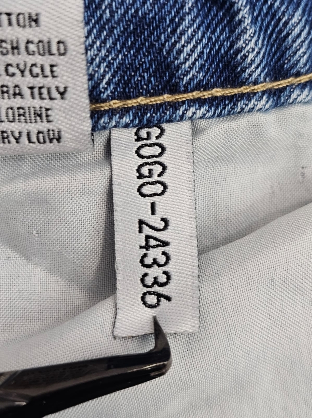 Flying Angel Ripped Distressed High Rise Mom Jeans, Sz 31 - Picture 11 of 12